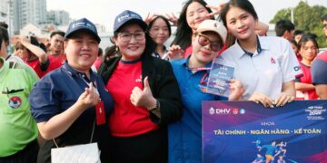 Bùng nổ với ngày hội sức trẻ DHV – Hun đúc bản lĩnh trí – lực sinh viên