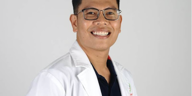 BS. Huỳnh Phước Sang – Phó khoa Implant (Bệnh viện Răng Hàm Mặt Sài Gòn): Khi nào nên hoãn Implant để an toàn hơn?