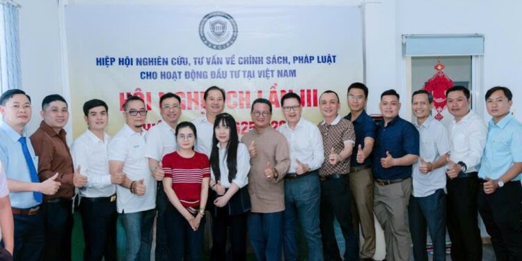 Hội nghị BCH lần III, nhiệm kỳ 2025 – 2030 của Hiệp hội Nghiên cứu, Tư vấn về Chính sách, pháp luật cho hoạt động đầu tư tại Việt Nam thành công tốt đẹp